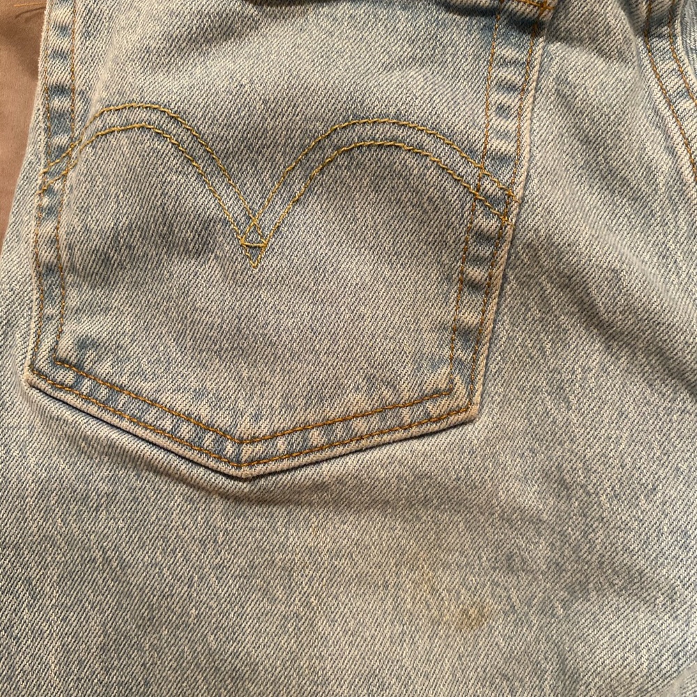 light levi’s - Picture 3 of 4